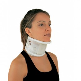 COLAR CERVICAL COM APOIO MENTONIANO - MERCUR 